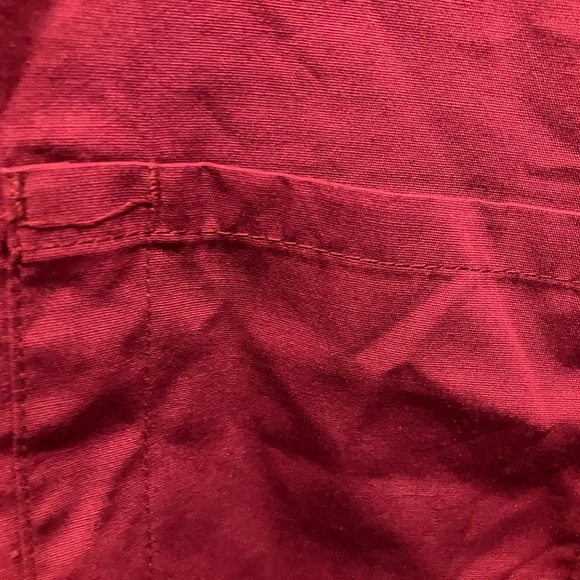 BUNDLE OF 8 SCRUB TOPS - Picture 10 of 15